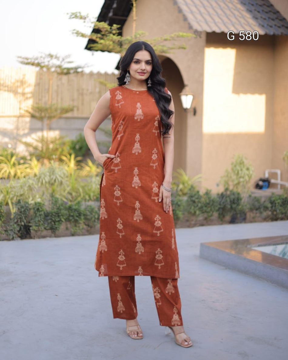Stylish Printed Kurti with Functional Pocket Detail - G 580