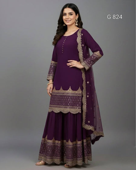 Woman wearing a purple traditional outfit with gold patterns on a gray background