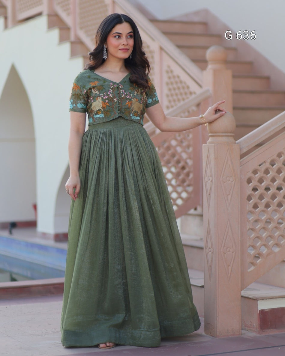 Stylish Silver Crunchy Outfit for Wedding Functions - G 636