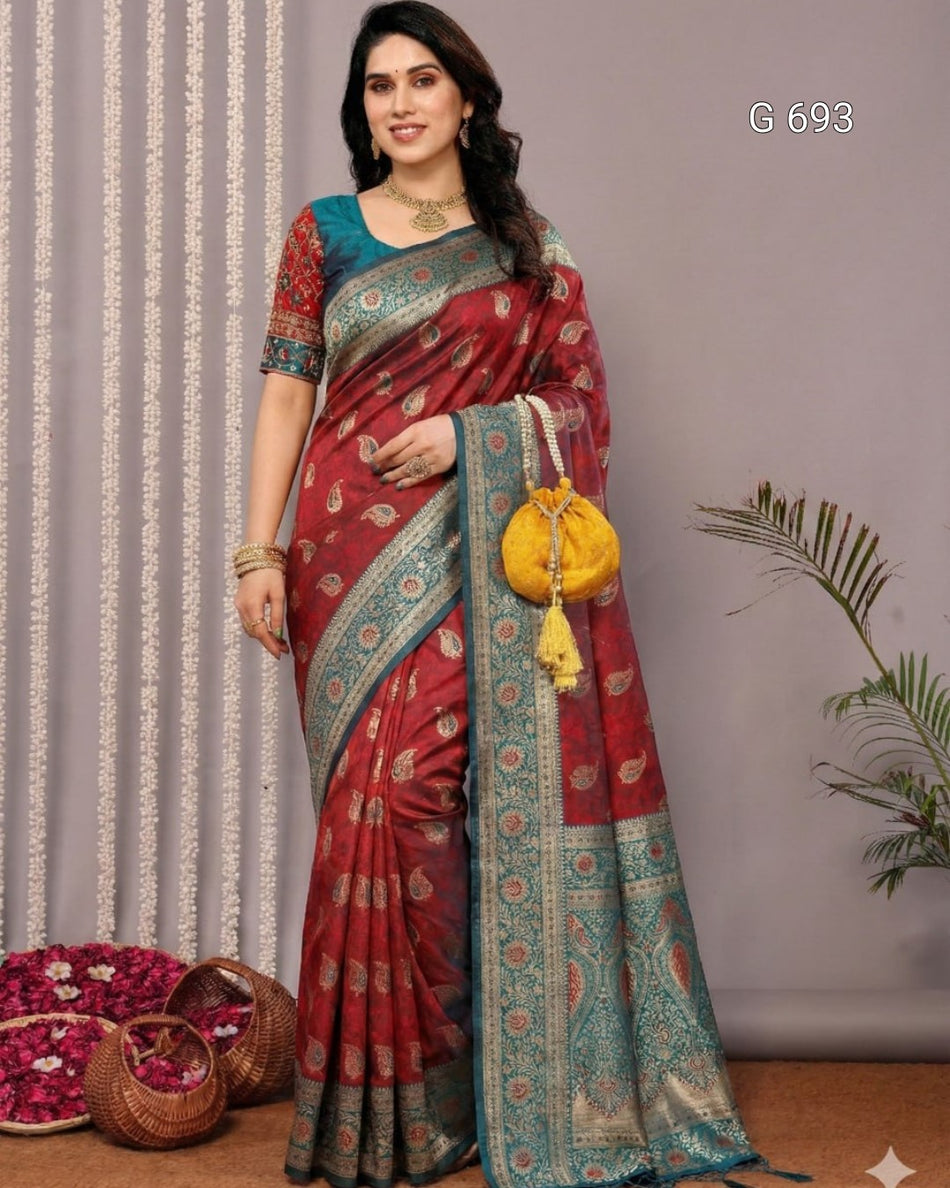 Luxurious Traditional Saree with Modern Royal Touch G 693